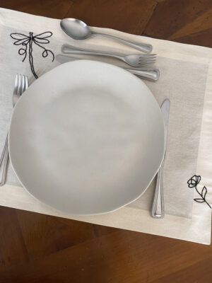 Jogo Americano Bordado Jardim Libélula